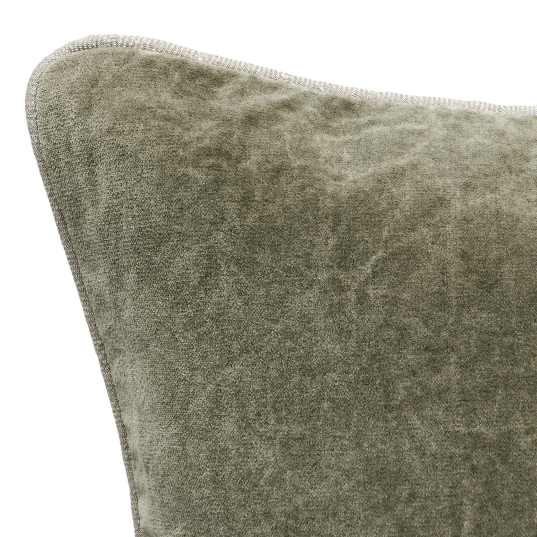 Heirloom Velvet - SLD Pillow - Moss