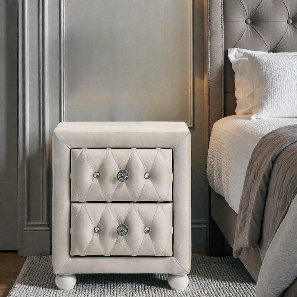 Reggie - Compact Nightstand