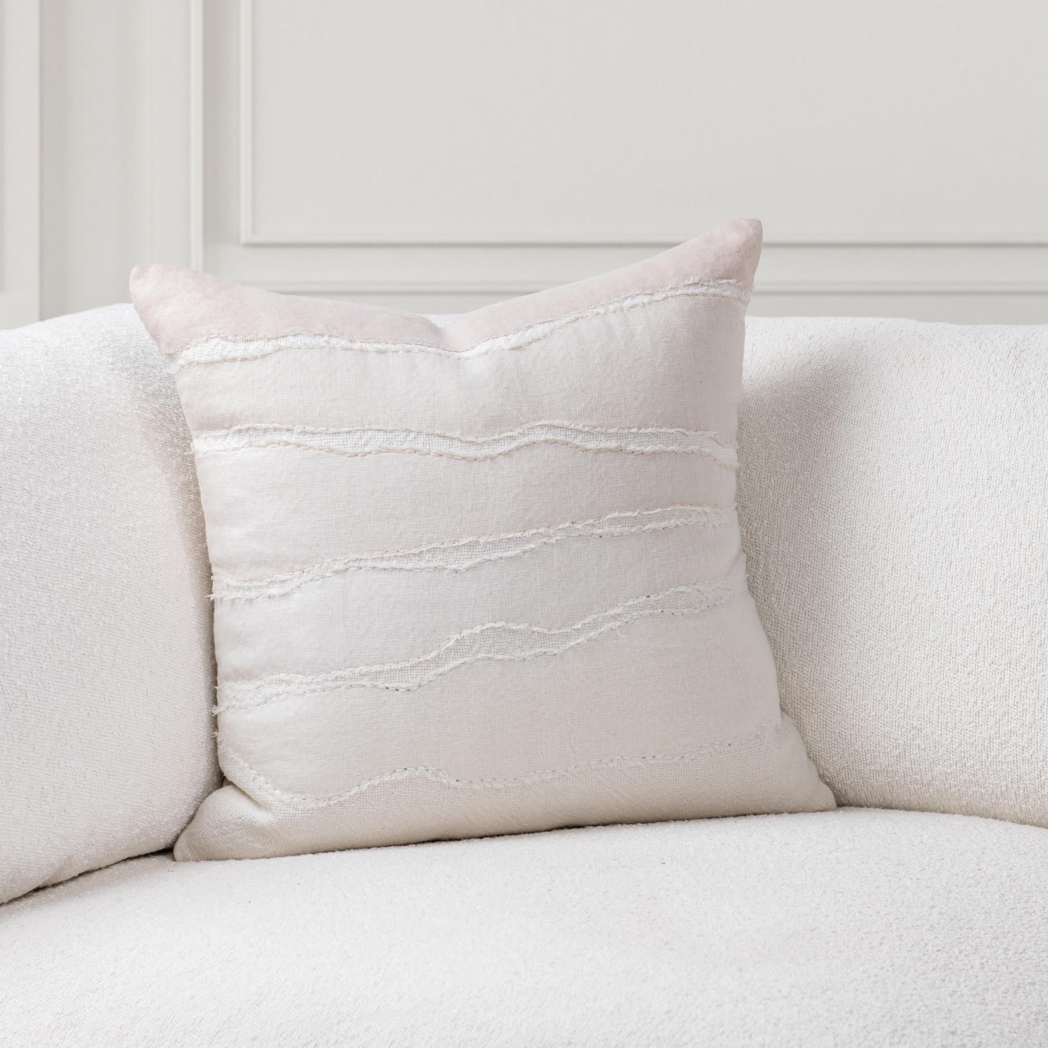 Villa Classics - Bikram 22" x 22" Accent Pillow - Ivory / Natural