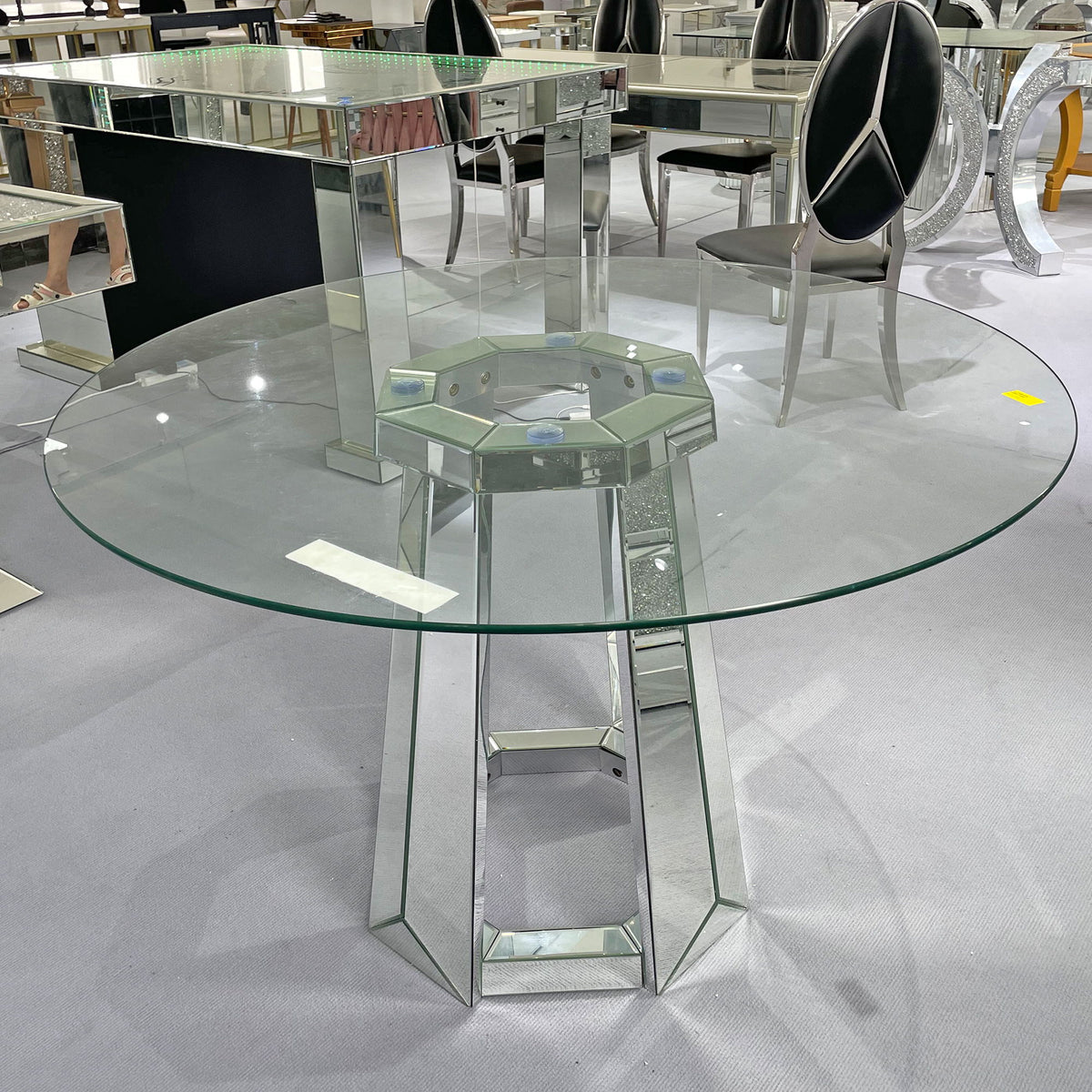Round Dining Table For Kitchen - Silver