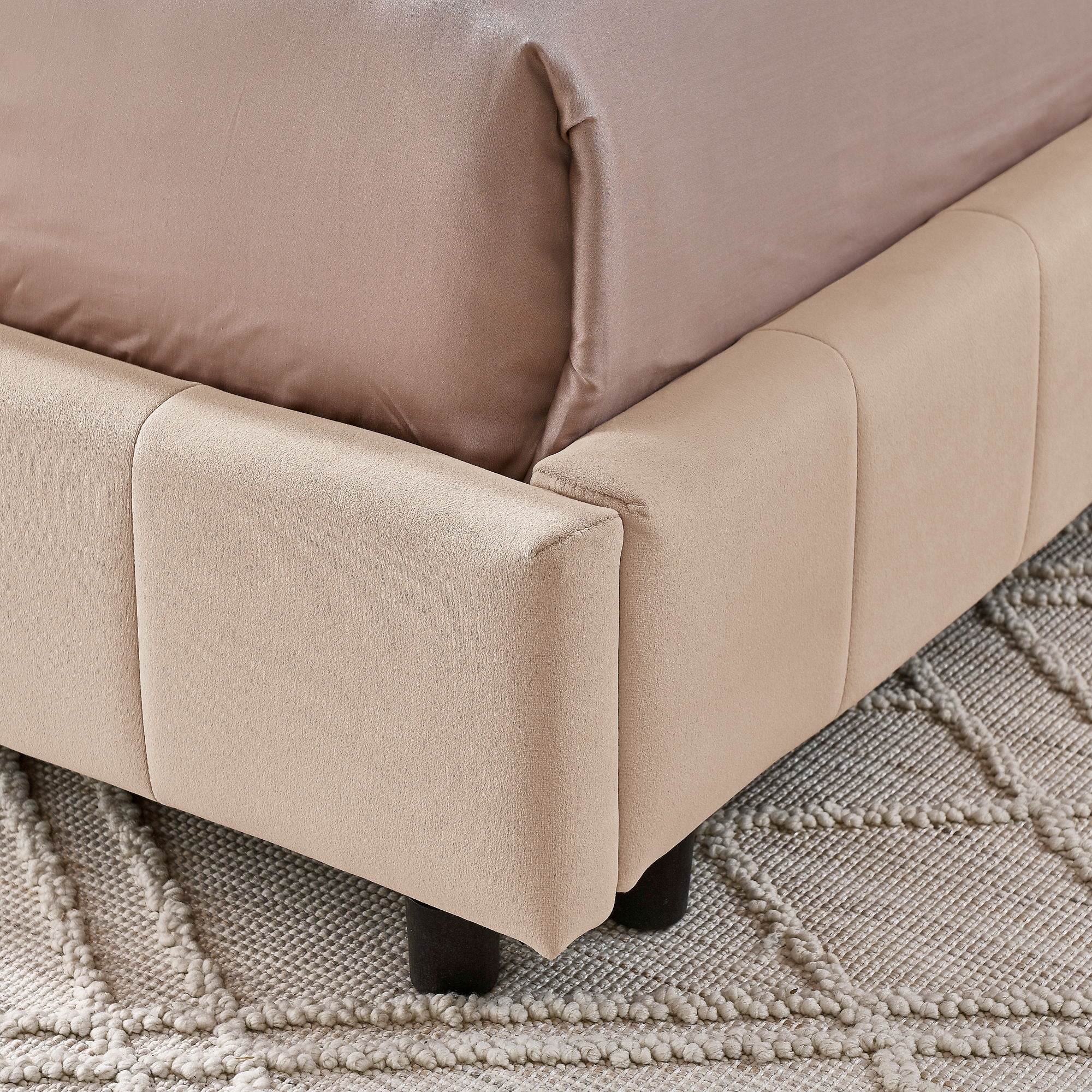 Mid-Century Storage Upholstered Tufted Bed Frame With Backrest And Armrests