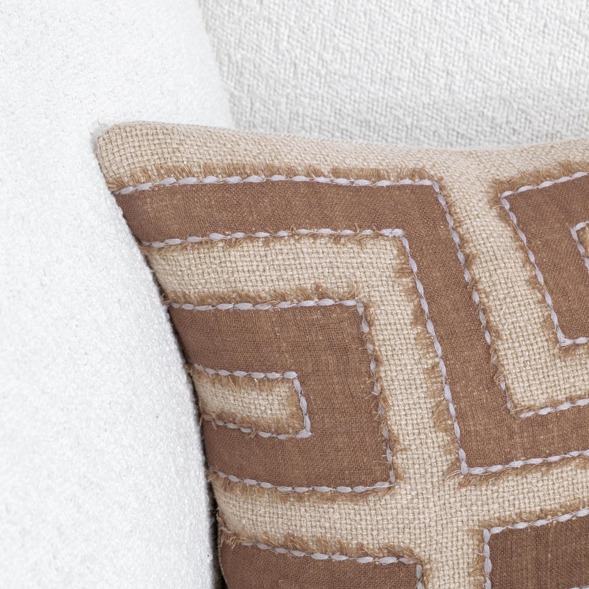 Mateo - VC Pillow