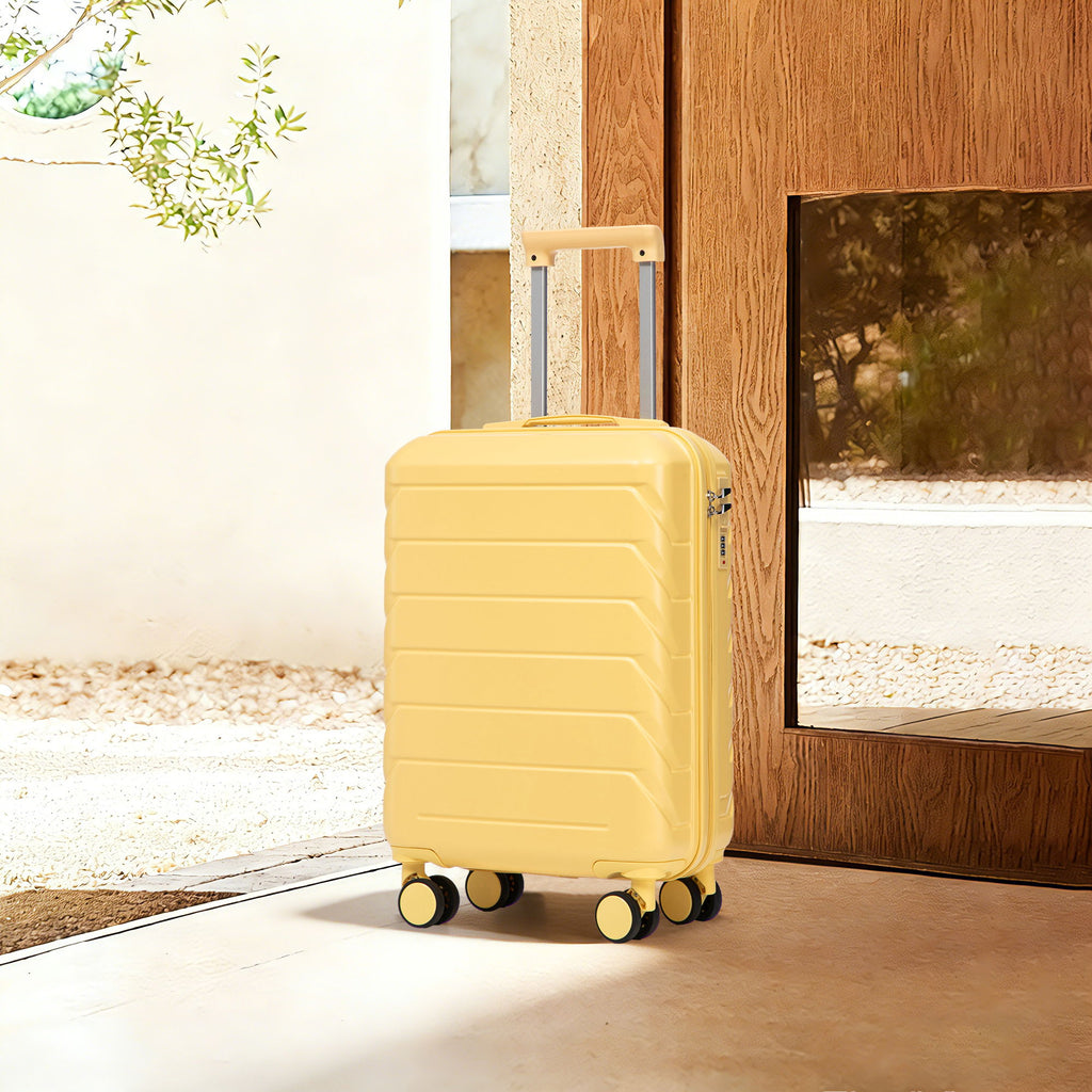 Hard Shell Travel Luggage With Scratch Resistant Surface