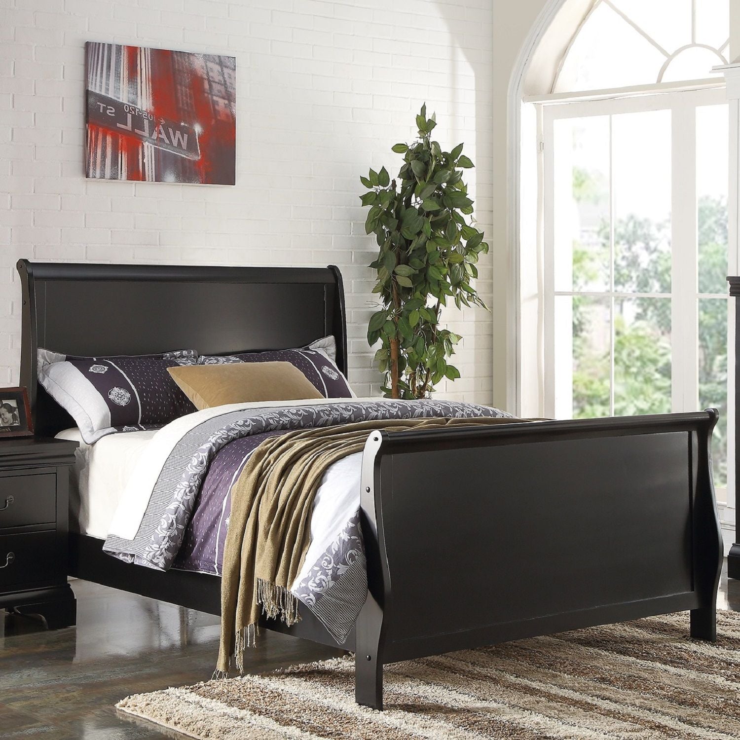 Sleigh Design Bed
