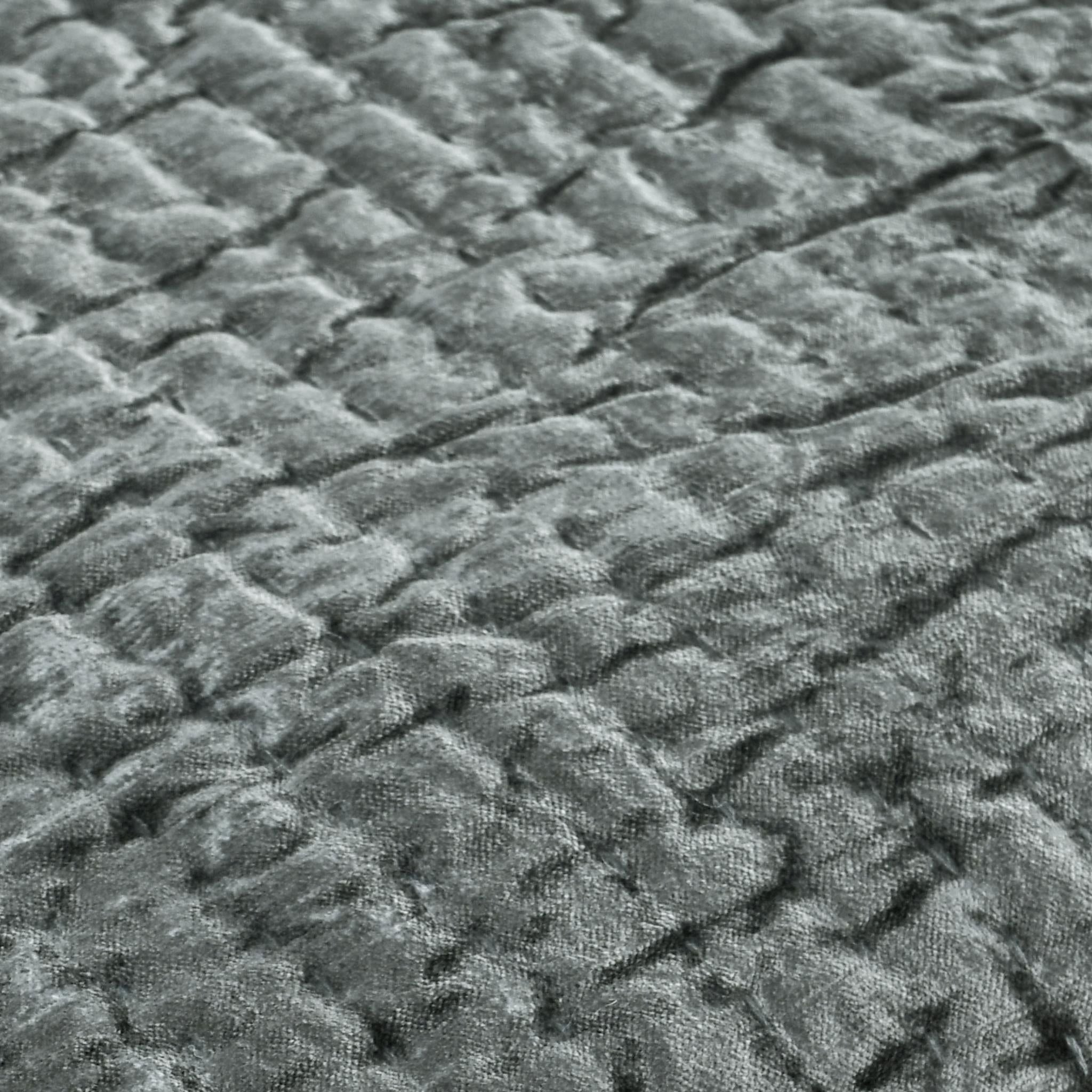 Bari - Velvet Quilt - Bay Green