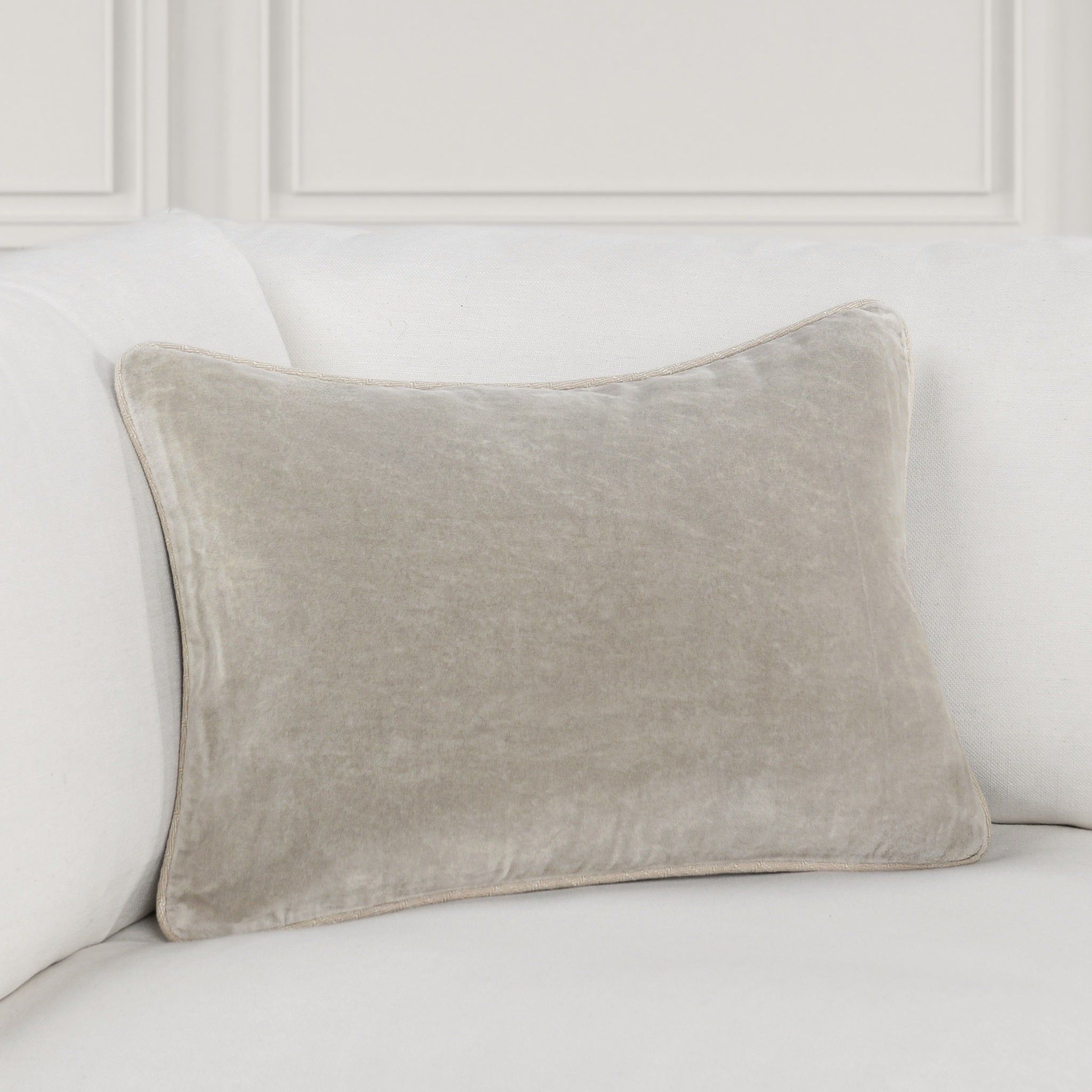 Heirloom Velvet - SLD Pillow - Silver