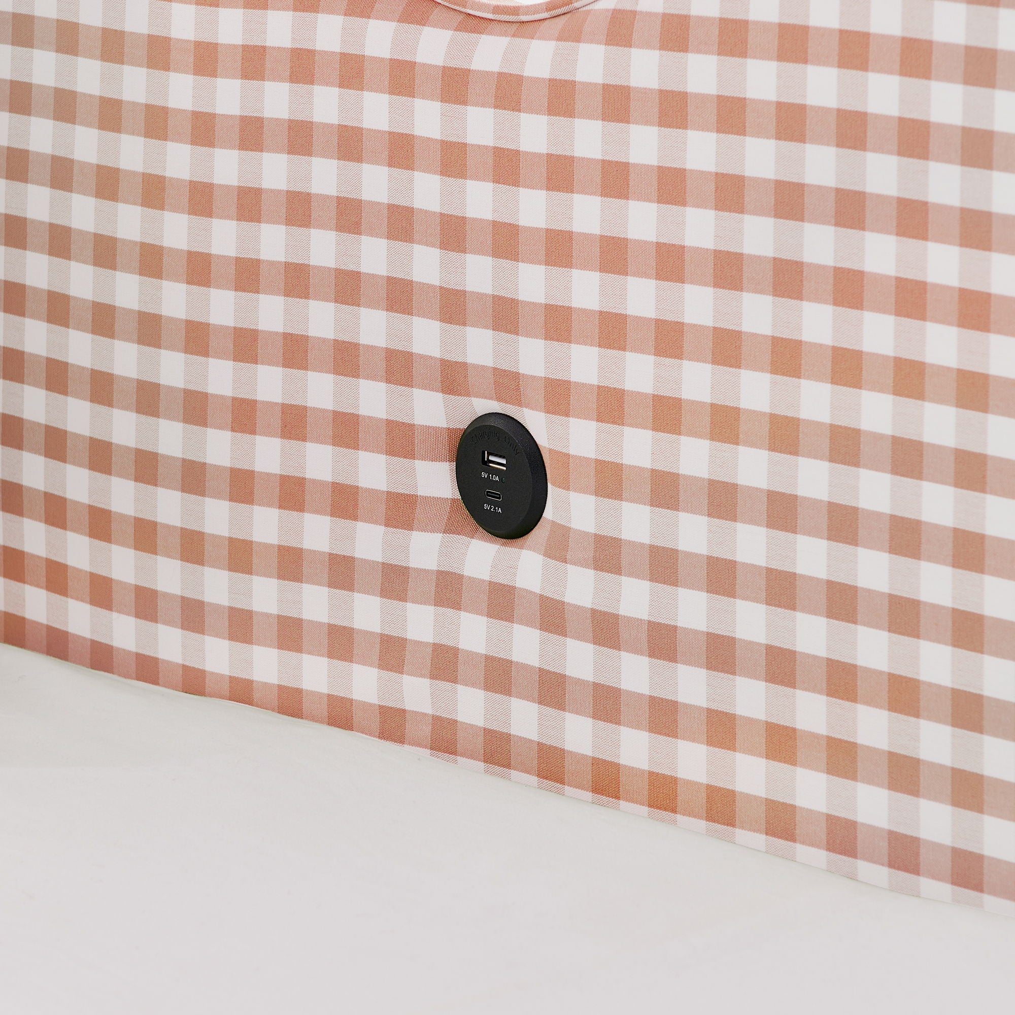 Gingham Daybed With USB Charging Port, Wave-Shaped Design