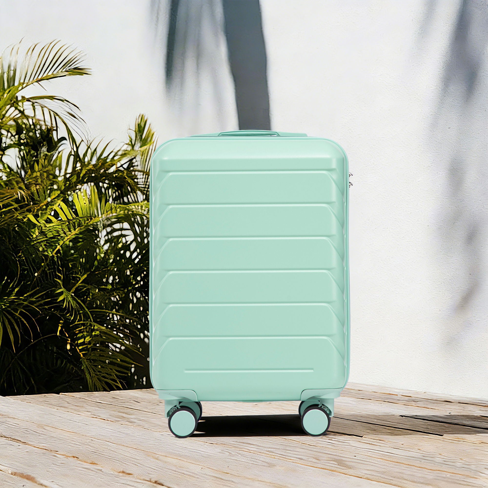 Hard Shell Travel Luggage With Scratch Resistant Surface