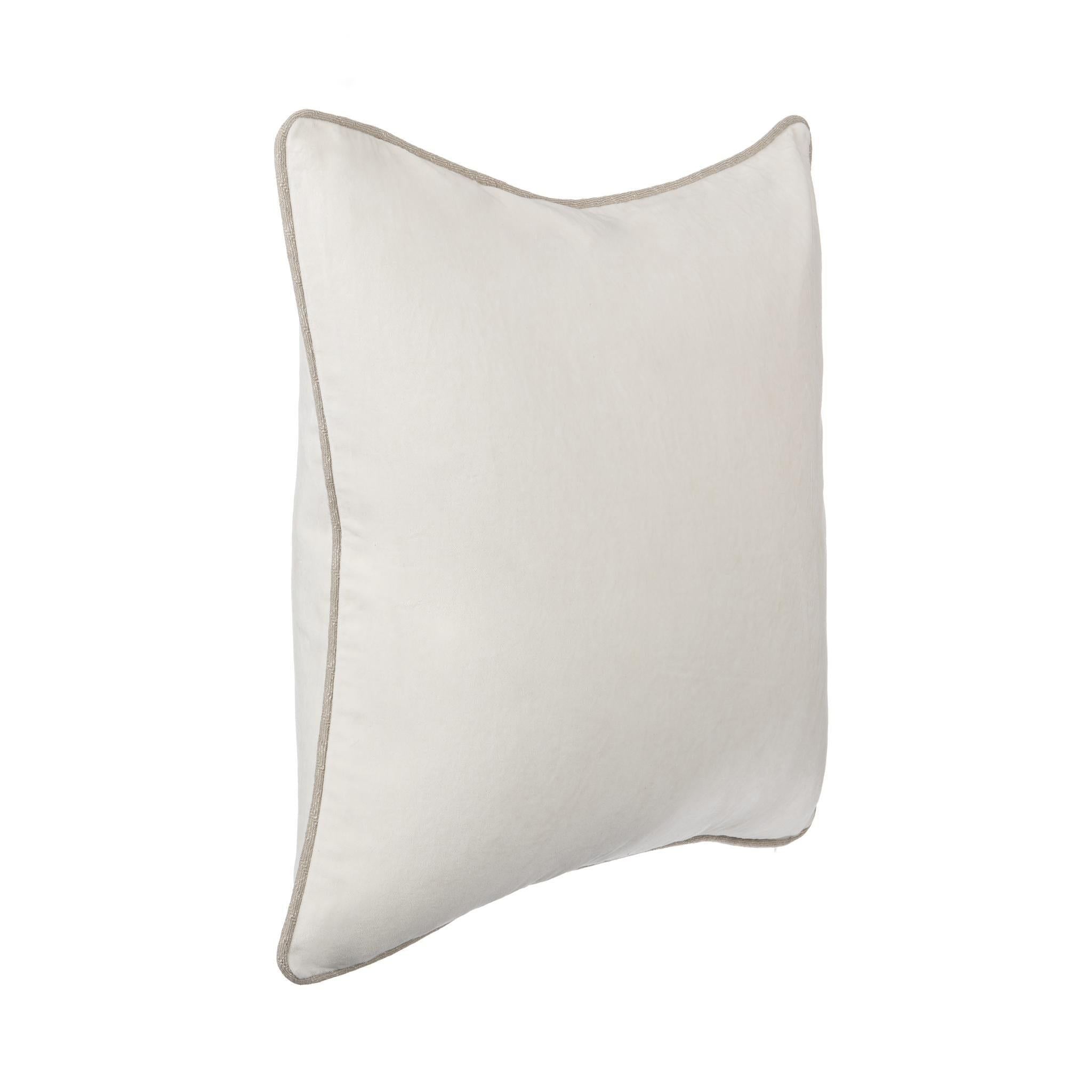 Heirloom Velvet - SLD Pillow - Ivory