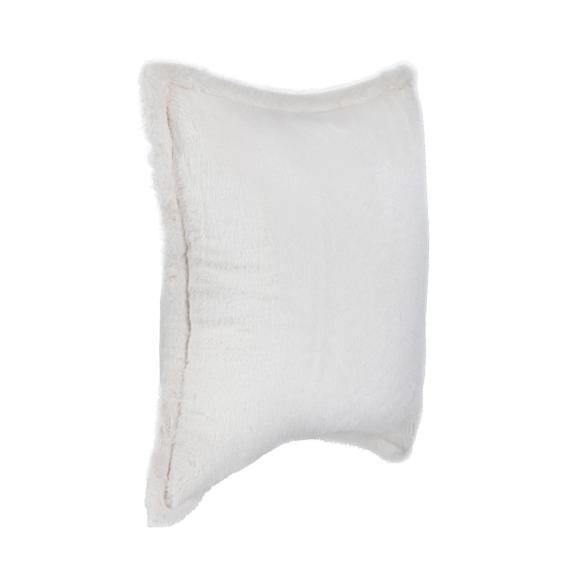 Taiga - Faux Fur Pillow