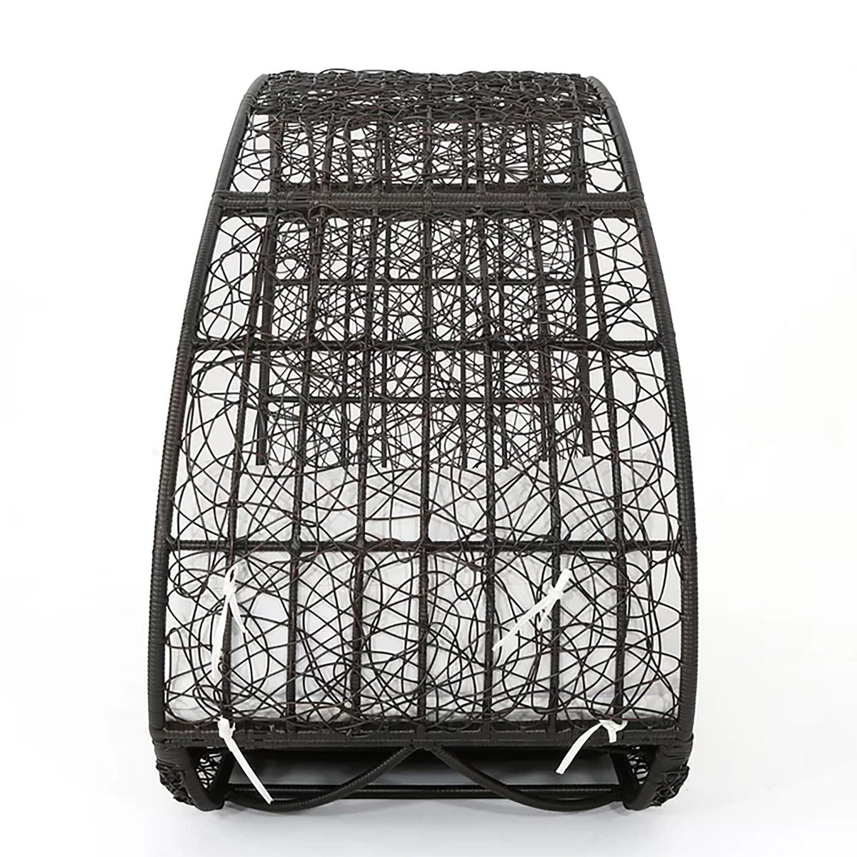 Abigal - Outdoor Wicker Daybed With Cushion