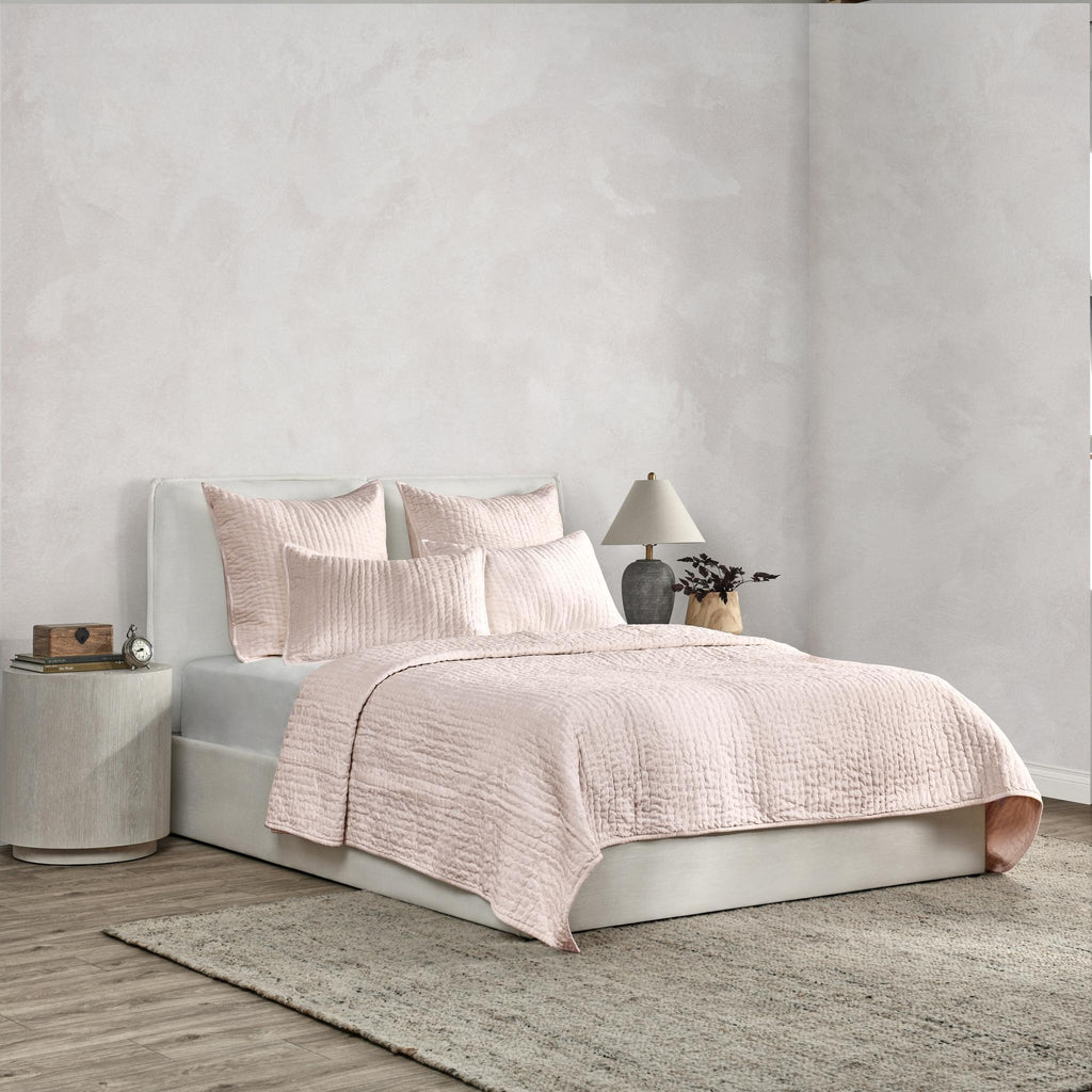 Bari - Velvet Quilt - Bliss Pink