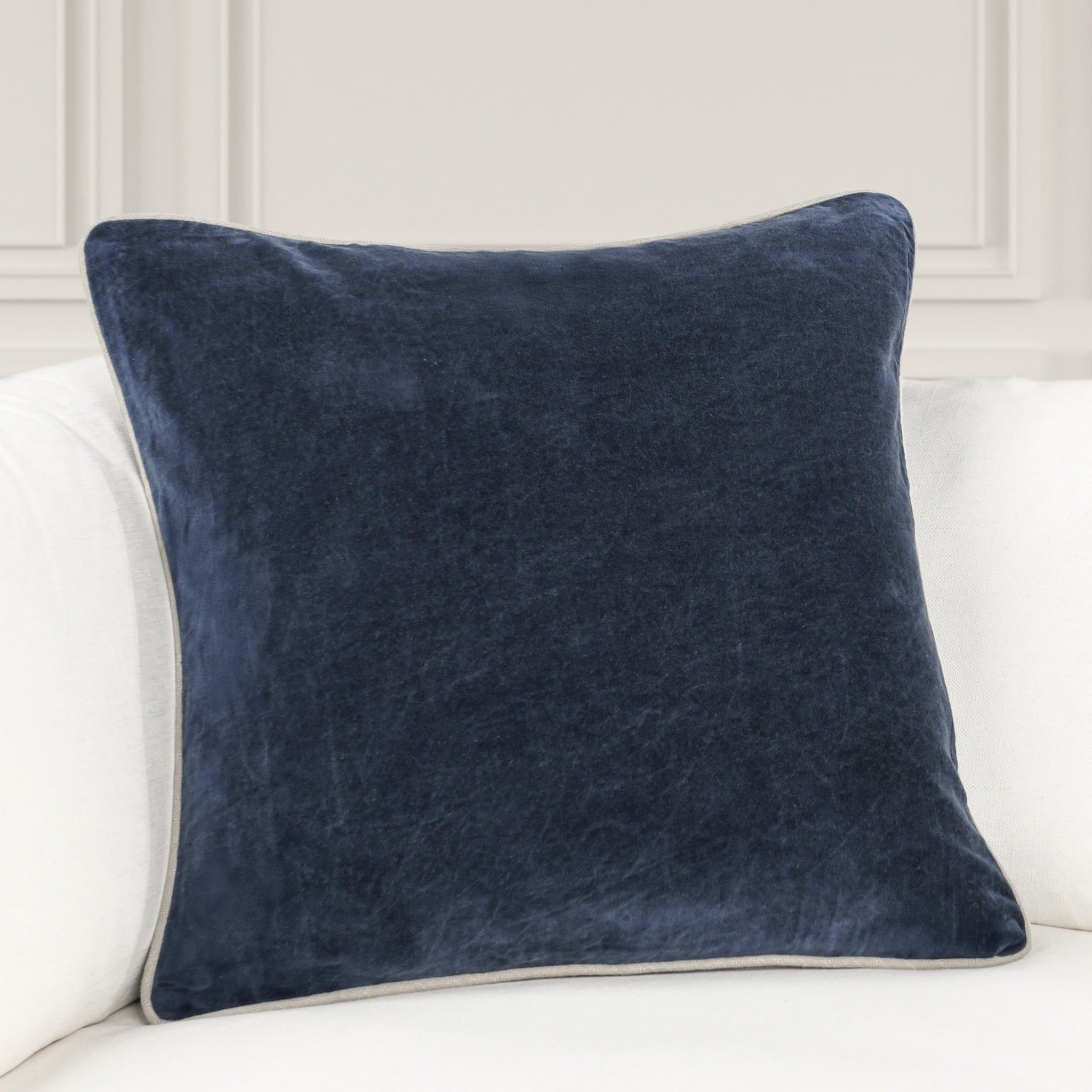 Heirloom Velvet - SLD Pillow - Navy