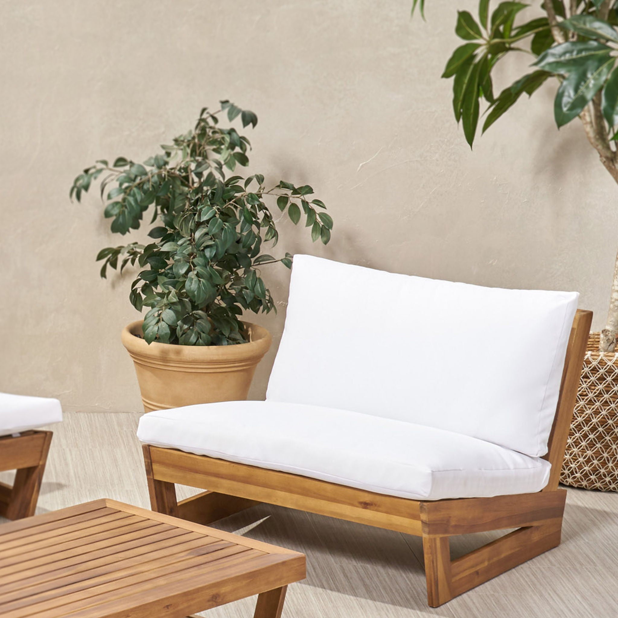 Acacia Wood Outdoor Club Chair With Cushions
