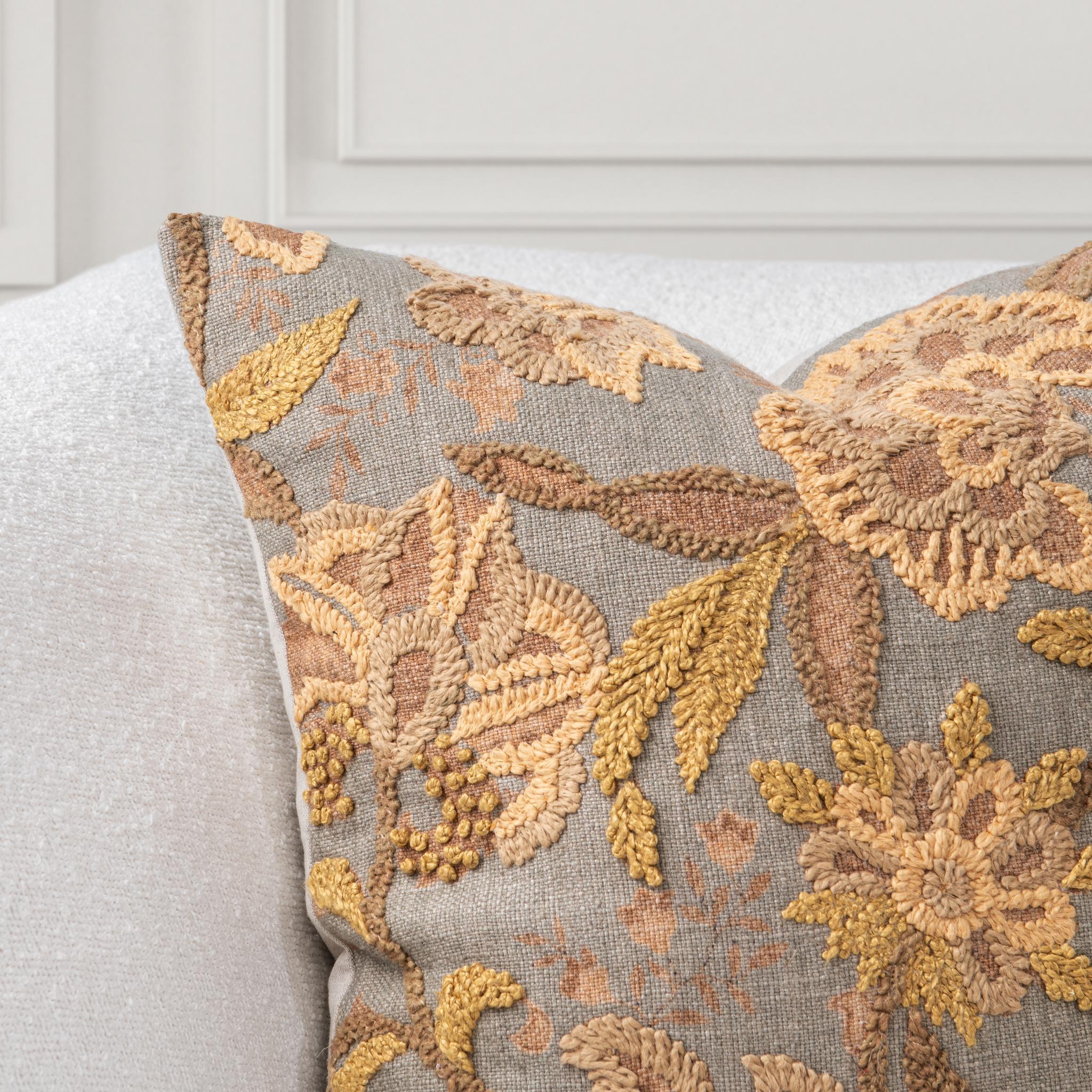 Anika - Accent Pillow