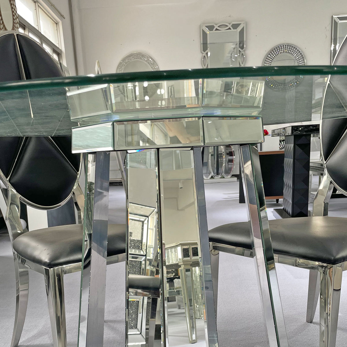 Round Dining Table For Kitchen - Silver