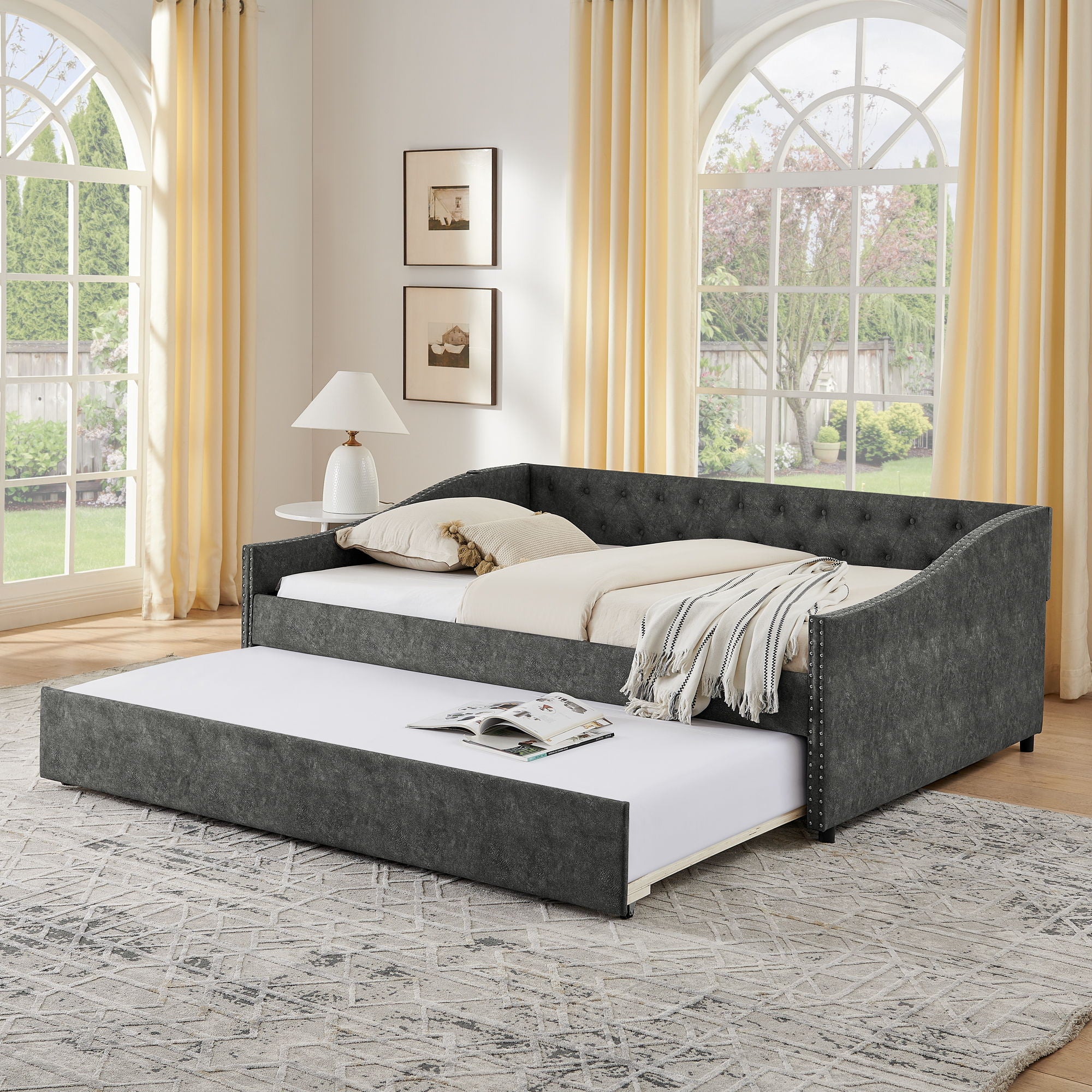 Upholstered Daybed With USB Charging & Pull Out Bed