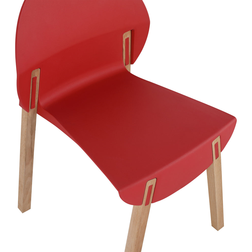 4 Piece Set Of Single Chairs With A Design Combining Modern And Traditional Elements