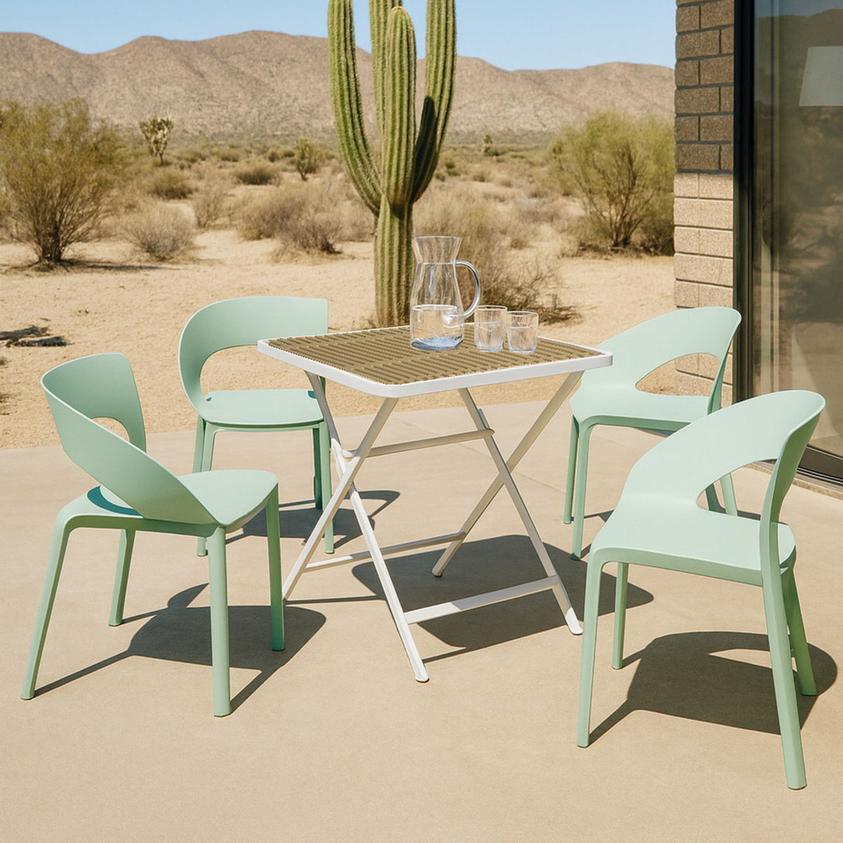 4 Piece Set Of Modern Designed Single Chairs With Folding Square Table