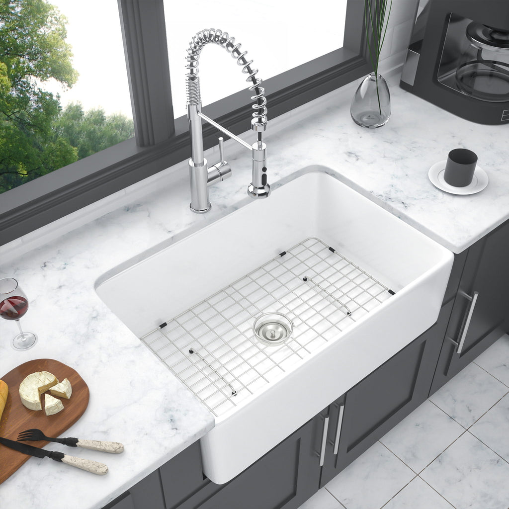 Apron Front Reversible Single Bowl Kitchen Sink & Grid And Strainer