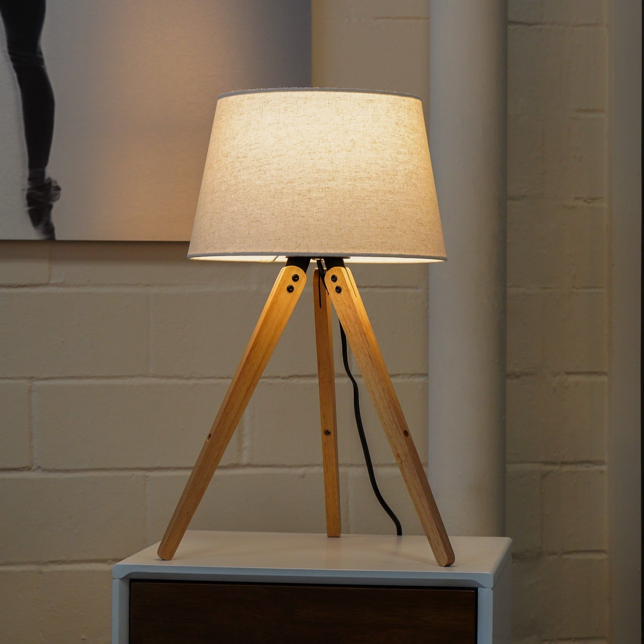 Decorative LED Desk Lamp, 3 Legged - Natural