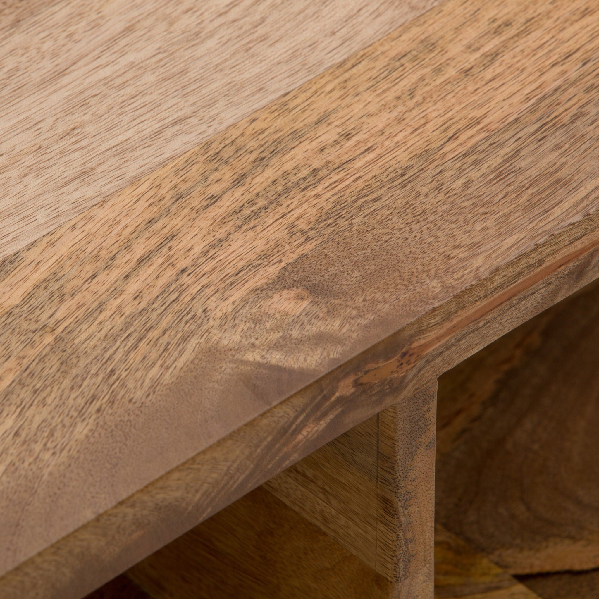 Hunter - Handcrafted Lift Top Coffee Table