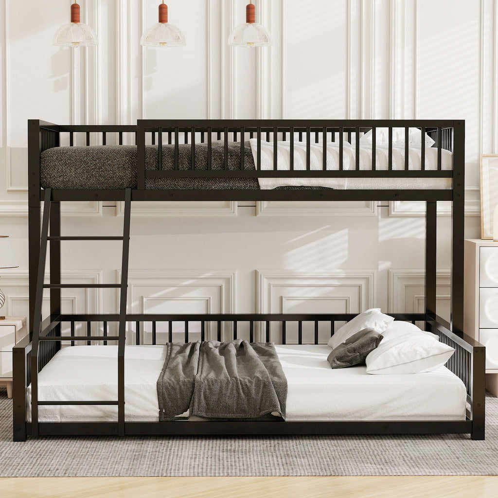 Bunk Bed With Ladder And Safety Guardrails