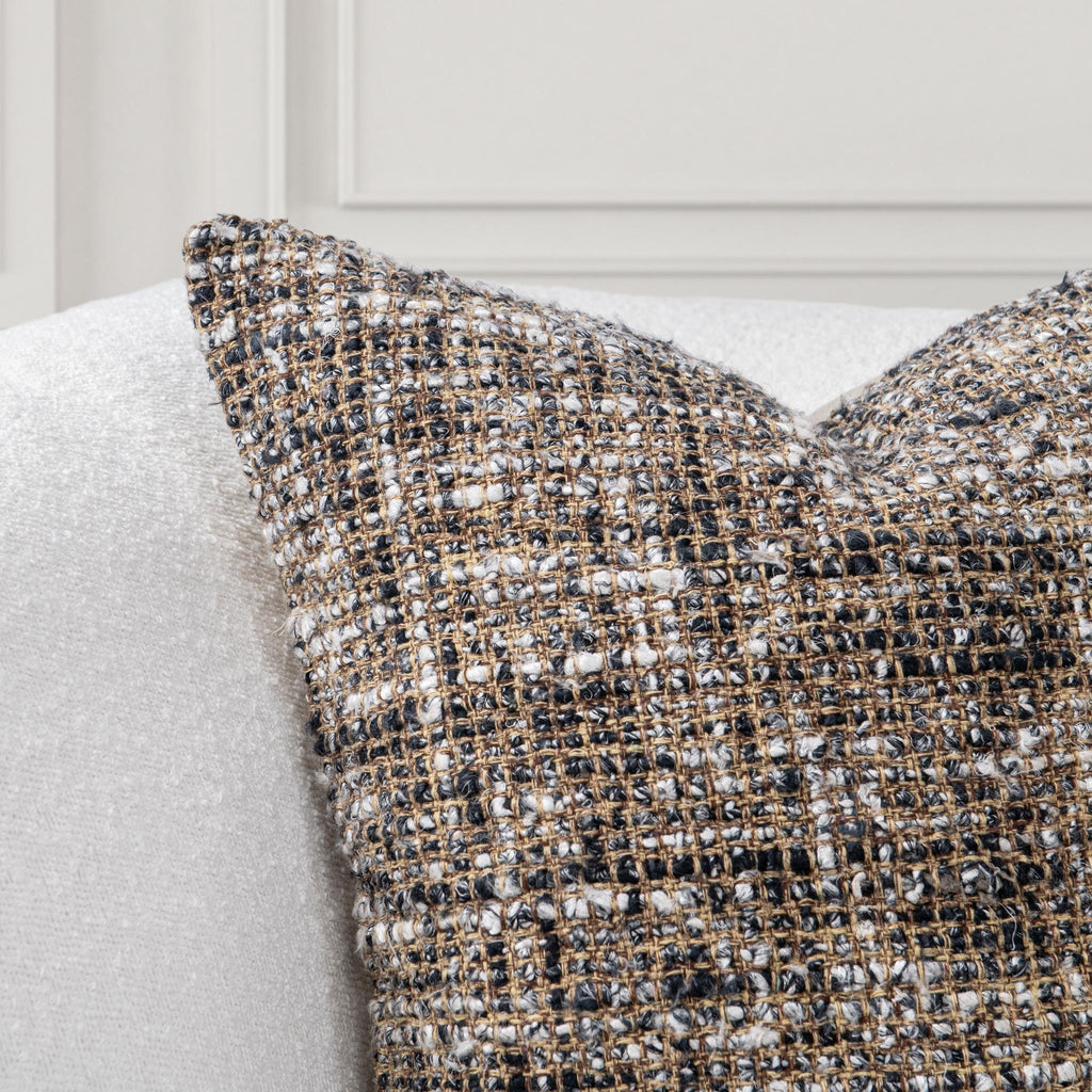 Villa Classics - Porter 22" x 22" Accent Pillow - Black / Ivory