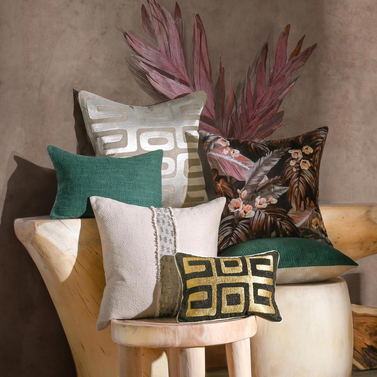Dala - 12" x 16" Pillow - Black / Gold