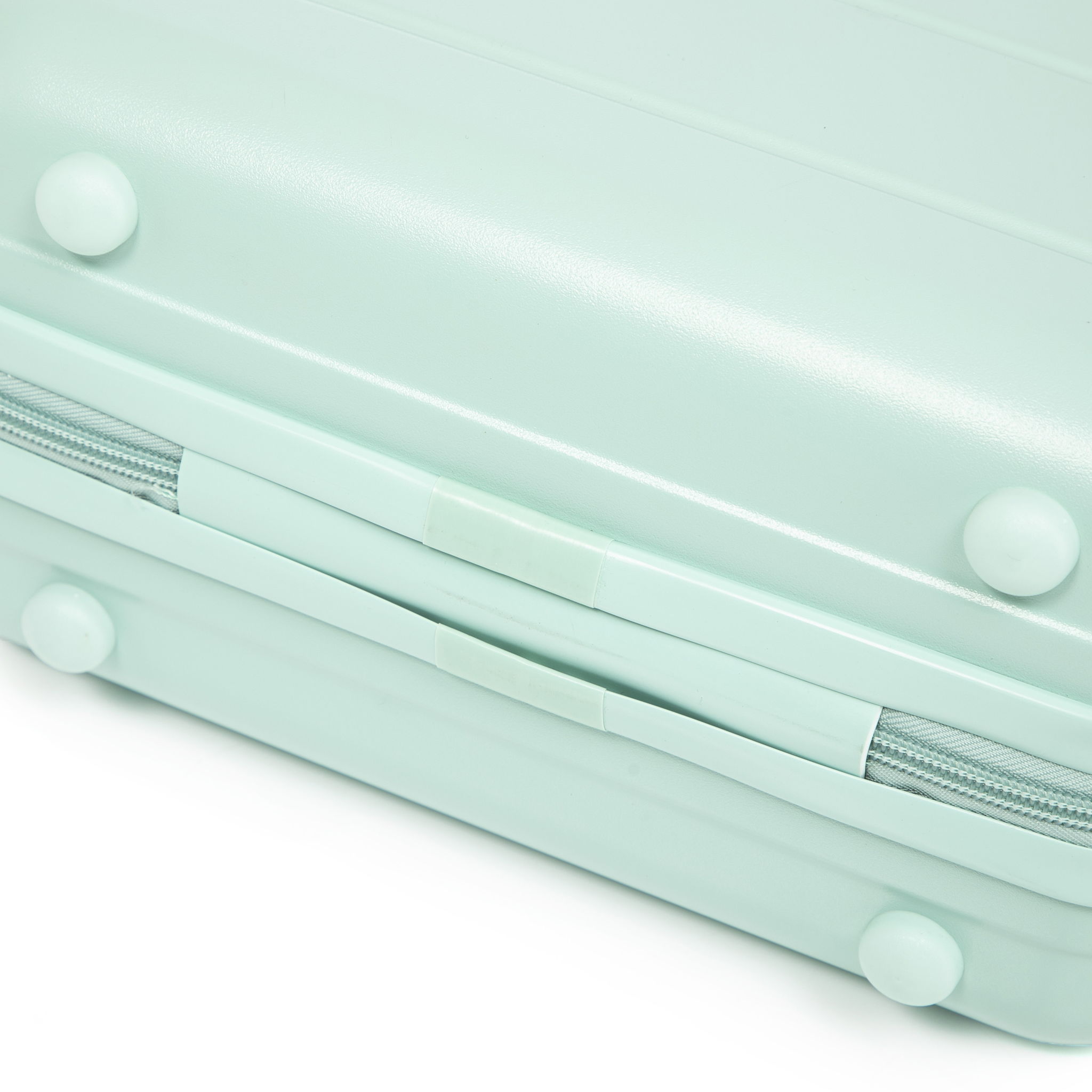 Spinner Luggage Set With Combination Lock