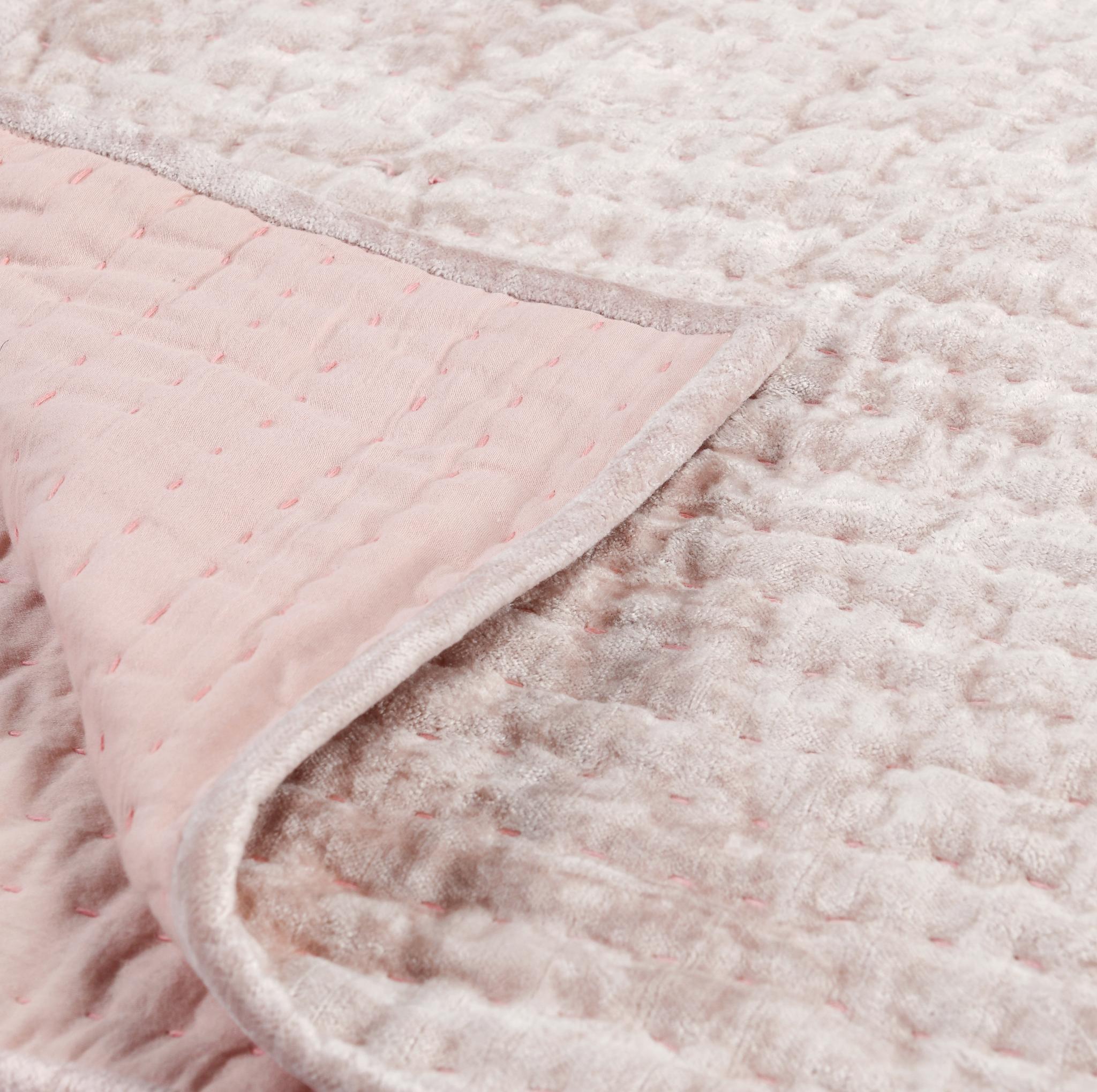 Bari - Velvet Quilt - Bliss Pink