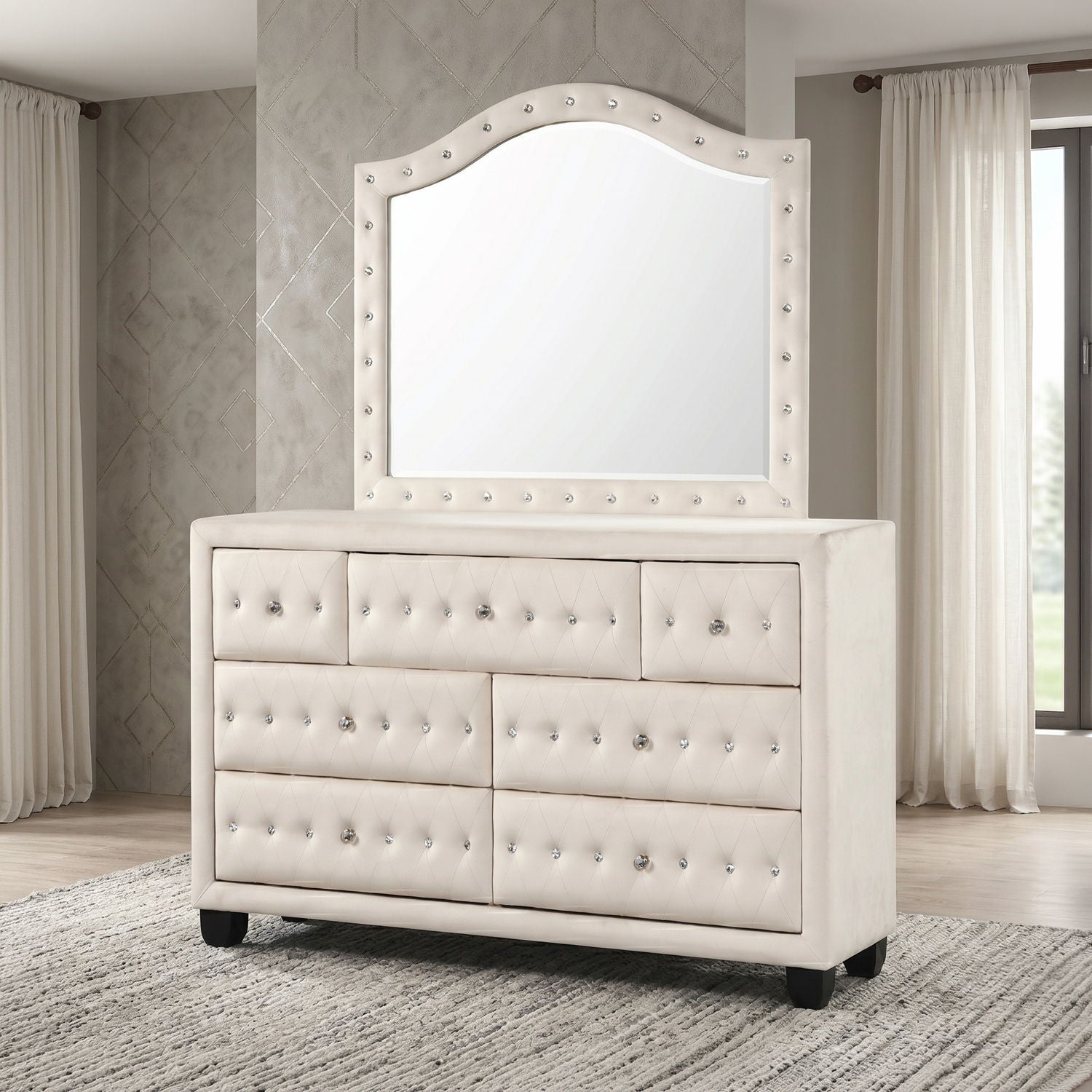 Sophia - Upholstered Bedroom Set
