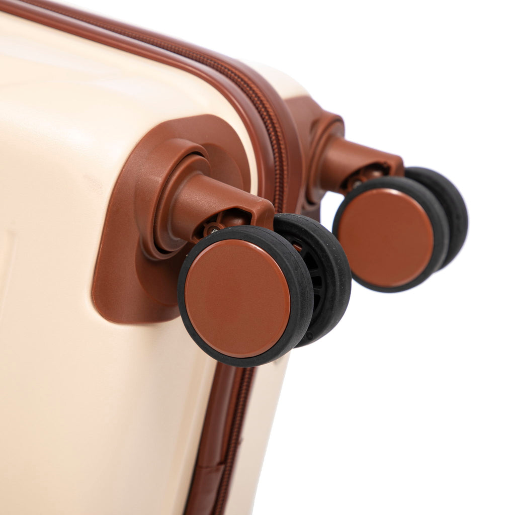Hard Shell Travel Luggage With Scratch Resistant Surface