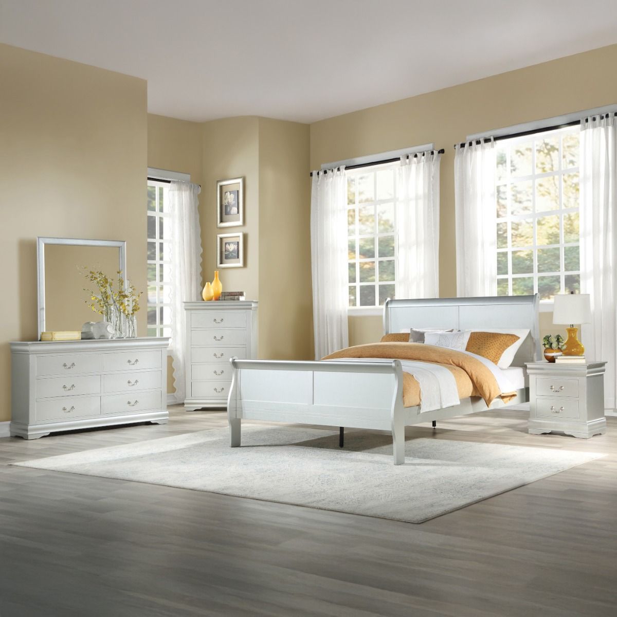 Louis Philippe - Twin Bed - Platinum