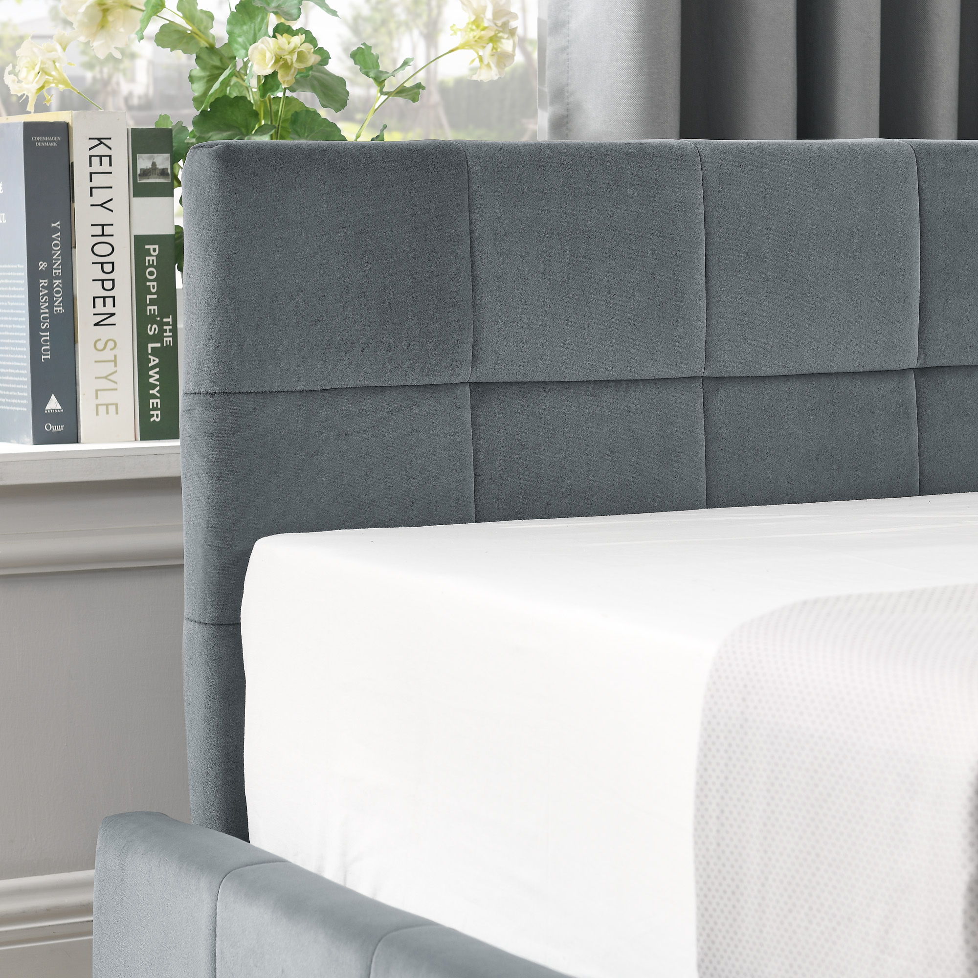 Elegant Storage Upholstered Tufted Bed Frame With Backrest And Armrests