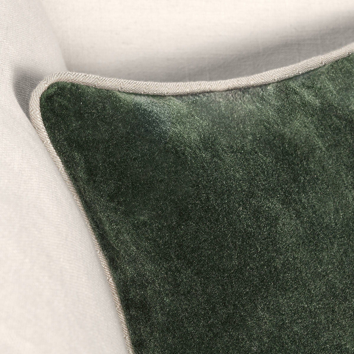 Heirloom Velvet - SLD Pillow - Forest Green