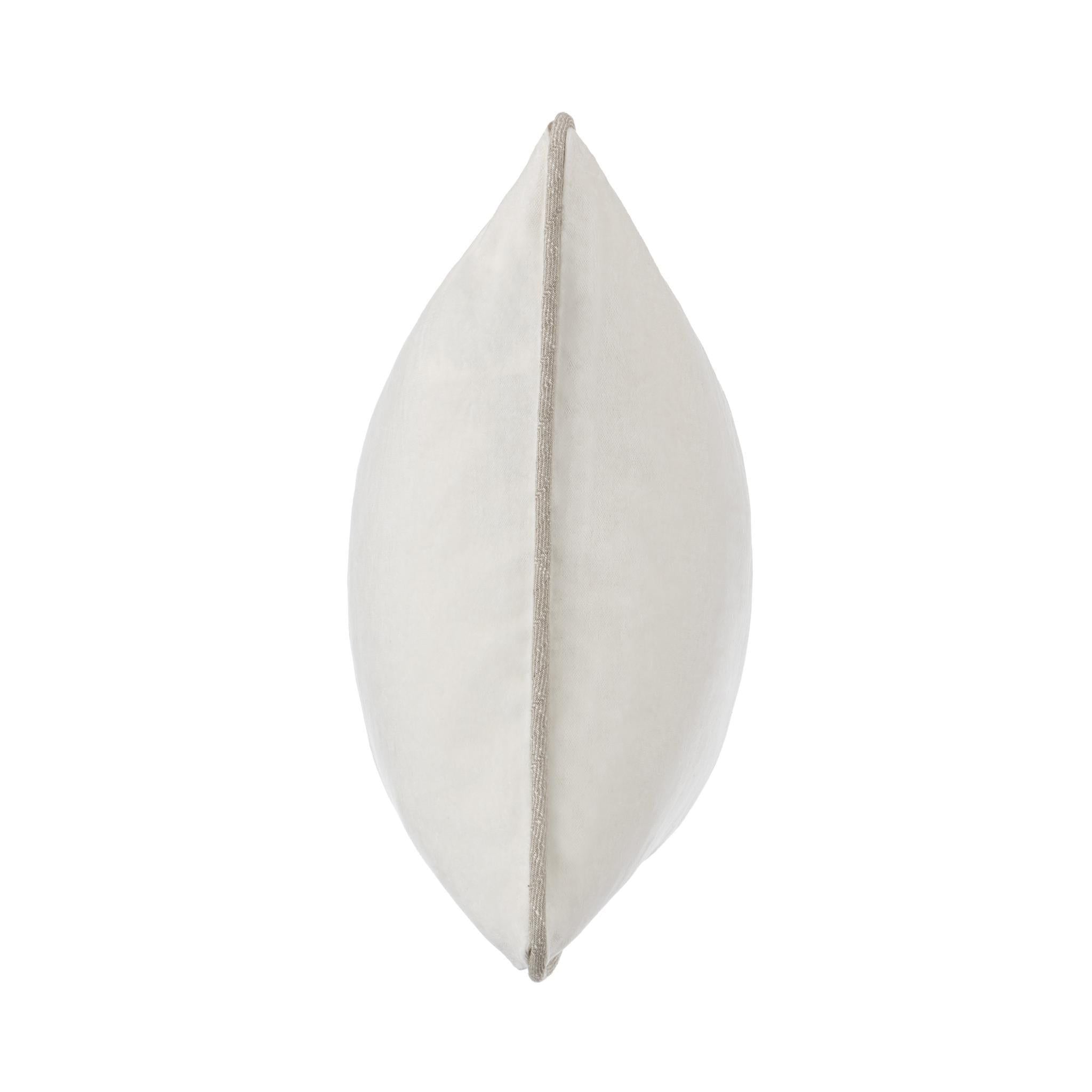 Heirloom Velvet - SLD Pillow - Ivory