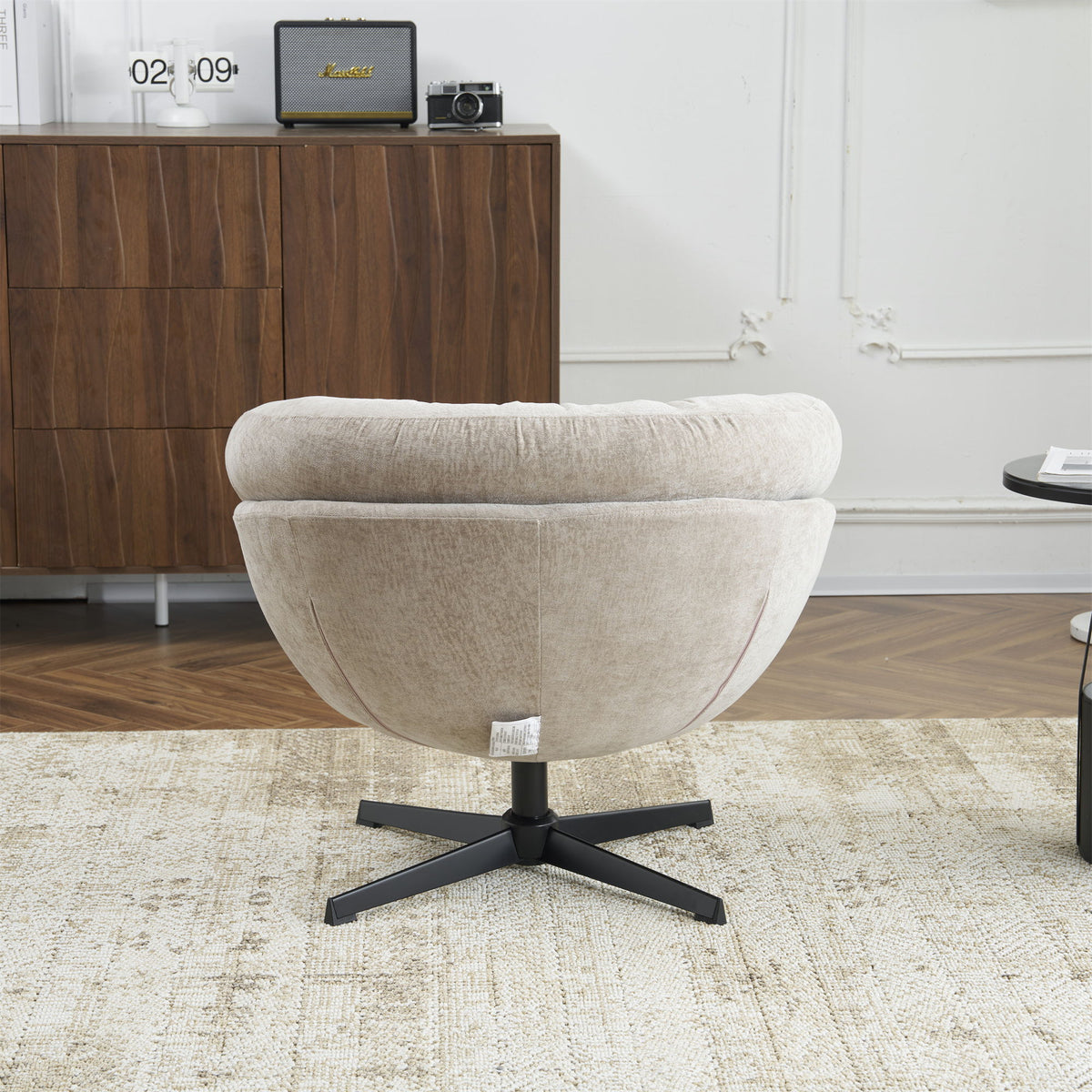 Modern Office Chair With 360 Degree Swivel