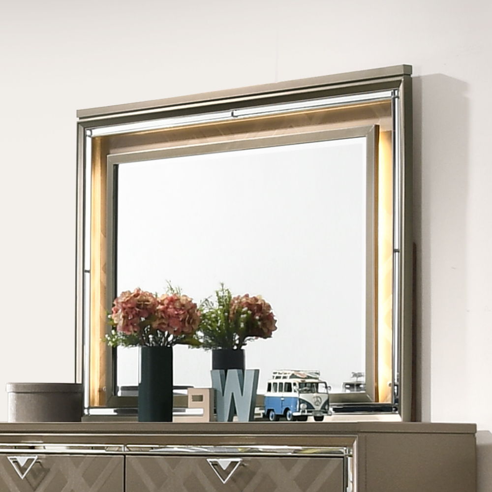 Skylar - Mirror With LED - Dark Champagne