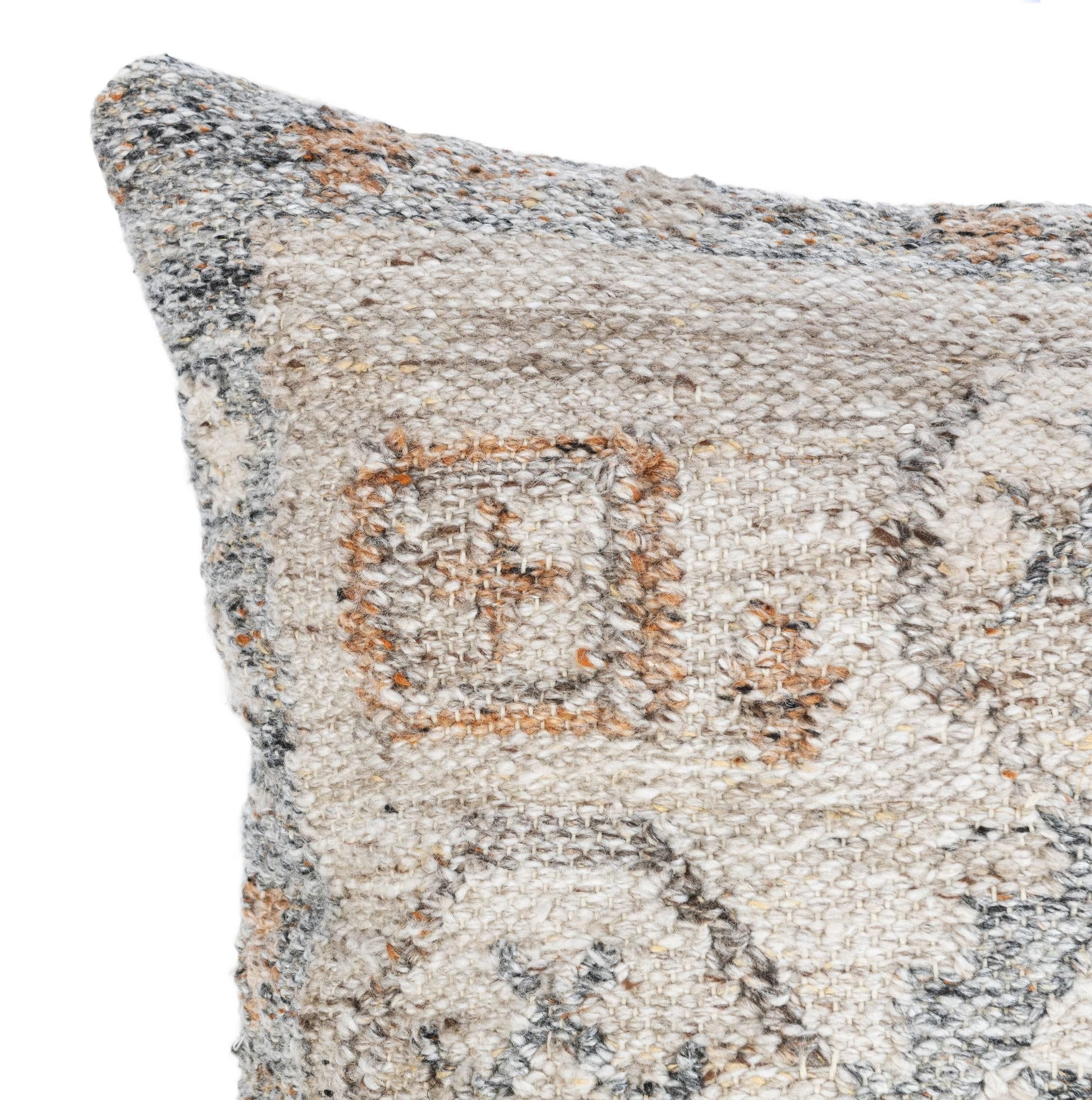 Luken - 22" x 22" Pillow - Gray Multi